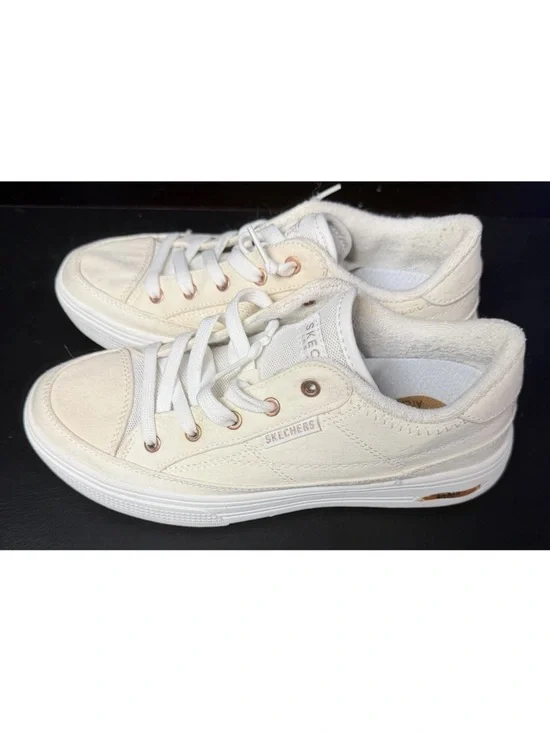 Skechers White Low-Top Textile Sneakers with Subtle Cream Details - Picture 2 of 5
